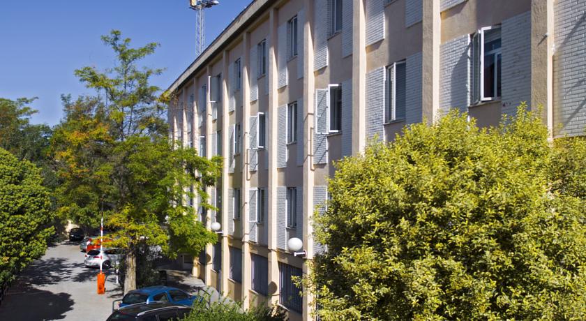 albergue inturjoven granada