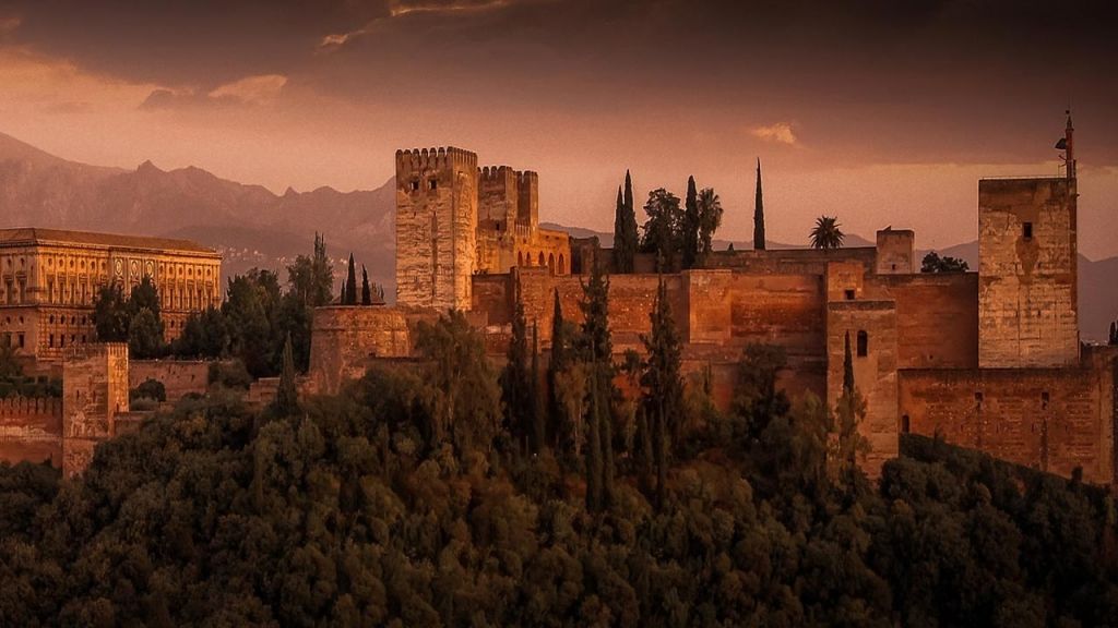 Visitar el monumento de la Alhambra